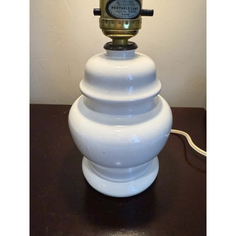 VTG Ceramic Table Lamp Off-White Small 11